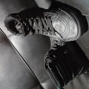 High top leather all season Vans size 11